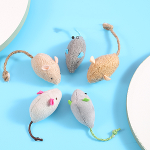 Ratón de peluche con hierba gatera para mascotas, juguete interactivo para gatos - Product Image 4