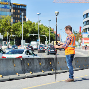 价格不错的Trimble R12 GNSS RTK测量仪器Trimble RTK GPS高精度RTK解决方案 - Product Image 4