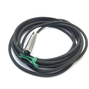 M8シリンダー光電検出センサーIP6630mm位置スイッチ拡散型小型チップ付きUE8-DP - Product Image 1