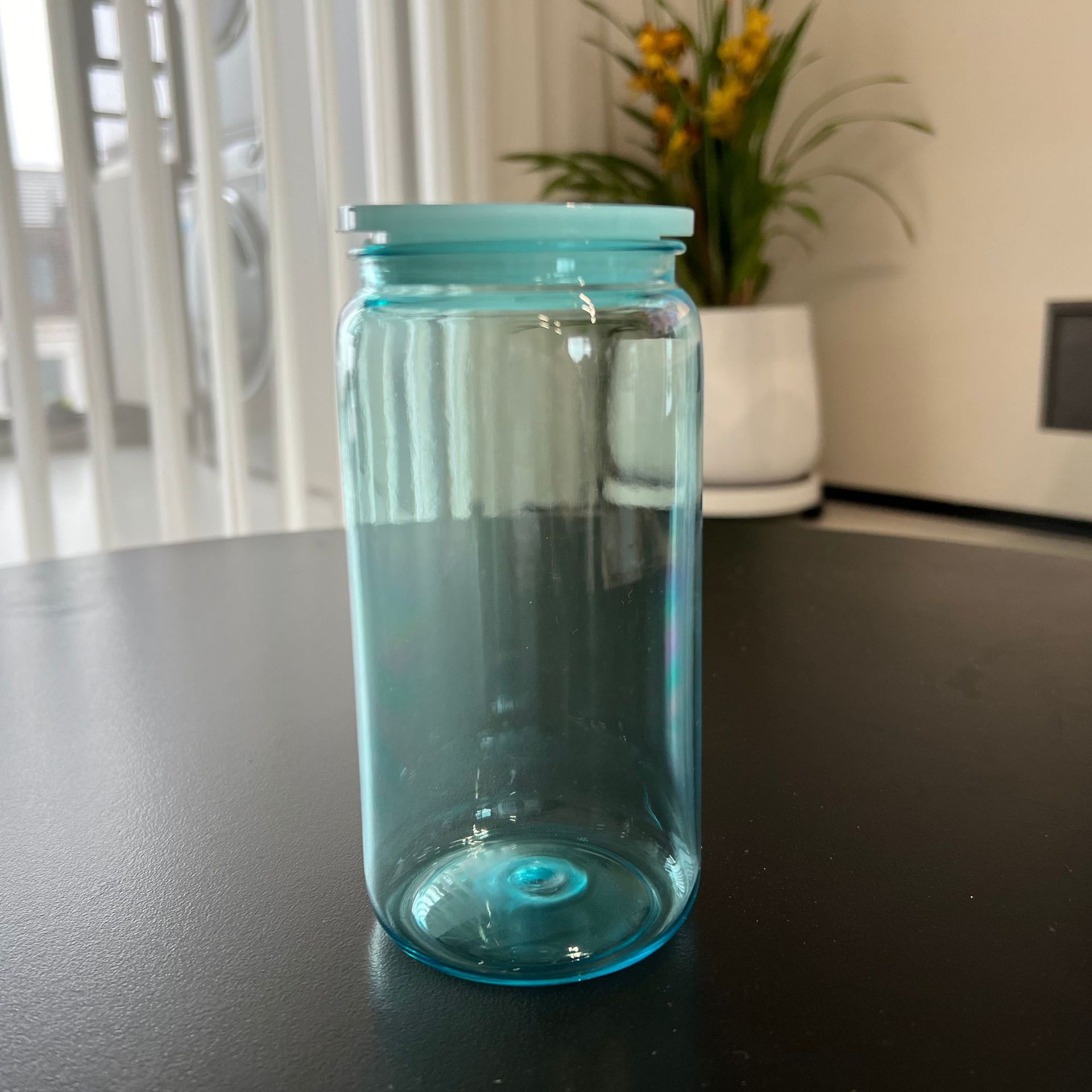 5. bleu clair transparent