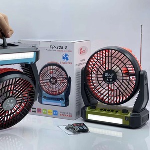 Güneş güçlendirilmiş hoparlör açık FM <span class=keywords><strong>TF</strong></span> kart AUX taşınabilir radyo ile 3 seviyeleri LED ışık masaüstü vantilatör hoparlör
