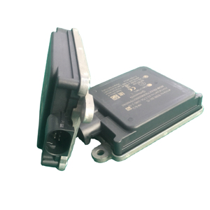 Detector de bucle de distancia de vehículo de diseño pequeño de 77GHz Radar de onda milimétrica Sensor de radar de largo alcance para detección de objetivos múltiples