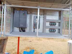 30kw משאבת מים סולארית inverter וממיר 3-פאזה 380v 50/60hz מיתוג אוטומטי עם 99% mppt rs485 למערכת אנרגיה סולארית