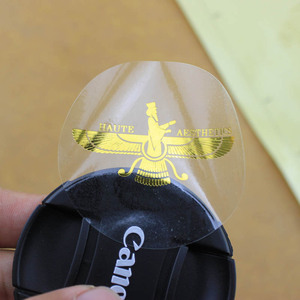 Película de vinilo a prueba de agua personalizada o etiquetas de código QR con acabado brillante con logotipo pequeño colorido o diseño de imagen impreso en el medio - Product Image 6