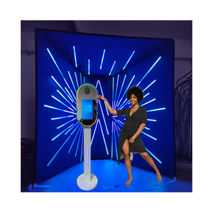 70 Inch Mirror Photo Booth With Micro <strong>Computer</strong> Shipping Mall Coin Operated Mirror Photo Booth Sel Oval Mirror Photo Booth - Product Image 3
