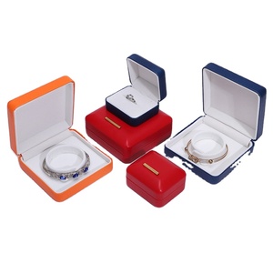 पु सोने के गहने पैकेजिंग बॉक्स आयरन भ्रूण रिंग नेकलेस ब्रेसलेट आयरन - Product Image 4