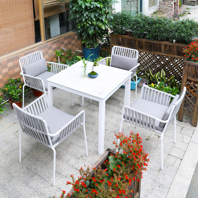 square table(without chair)