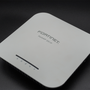 FortiAP-Enrutamiento empresarial Gigabit AP inalámbrico para interiores, dispositivos de red en stock, FortiAP, en stock - Product Image 4