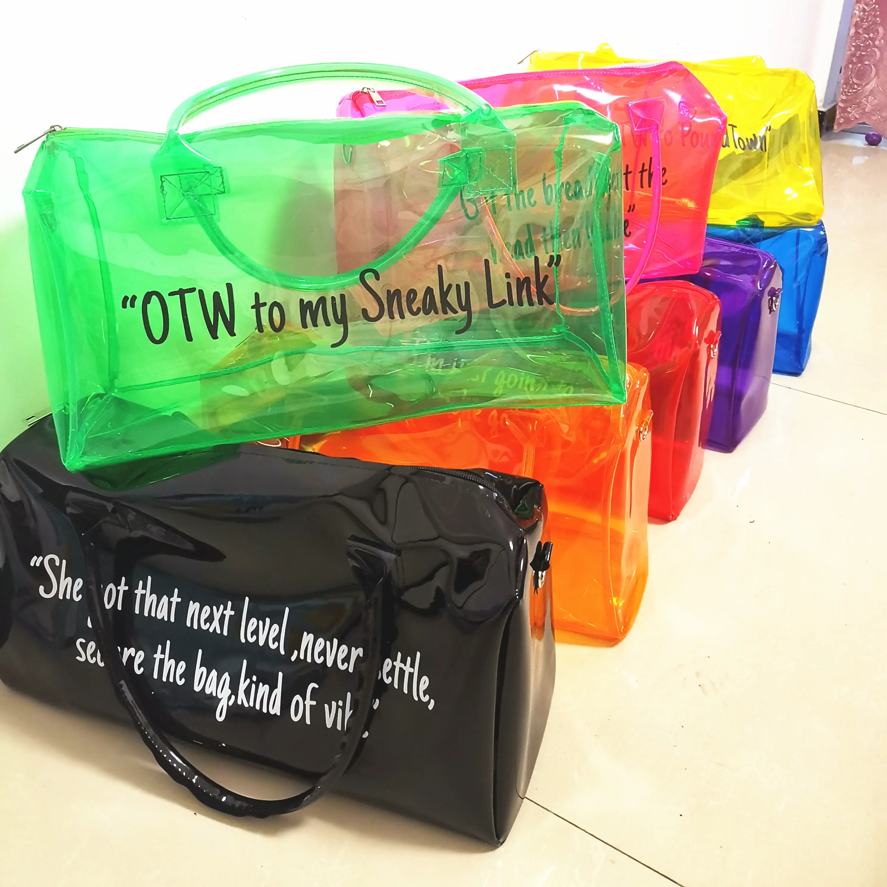 친환경 사용자 정의 인쇄 로고 투명 방수 홀로그램 더플 가방 여성 더플 가방 스포츠 밤 가방