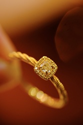 Jaune