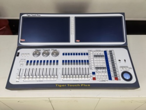 Dual Touch Screen Lighting Console DMX Stage Lighting Console Dimmer DMX512 Controller per Live Event DJ Night Club Controller - Product Image 4