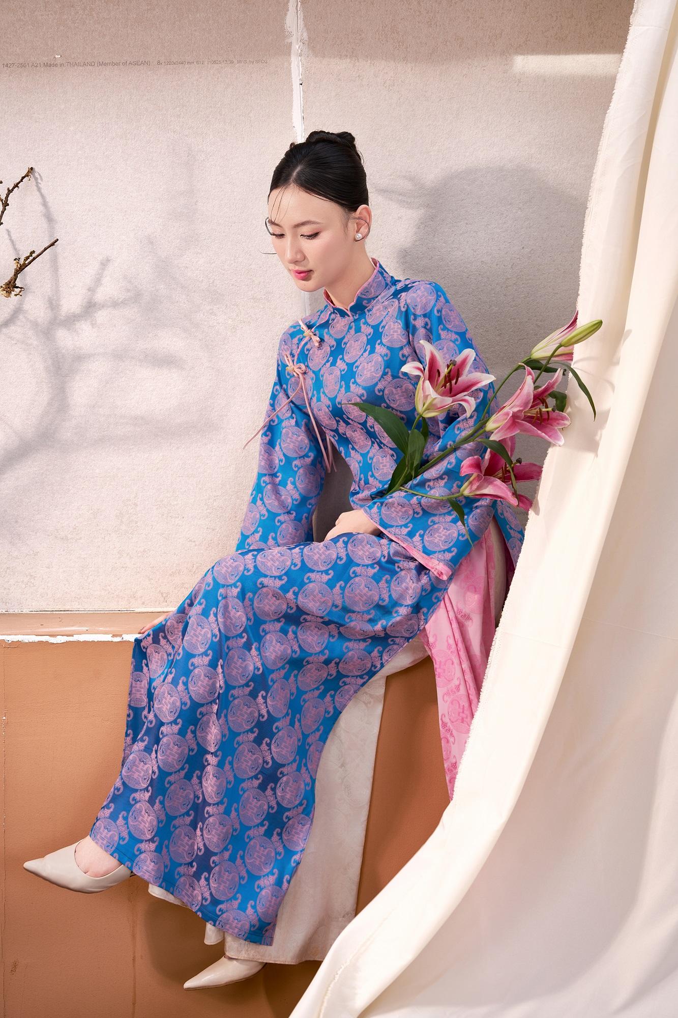 สีเหลืองครีม