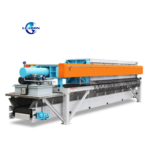 Programmegesteuerte hydraulische Weinsaftfilterpresse mit automatischem Tuchreinigungssystem - Product Image 1