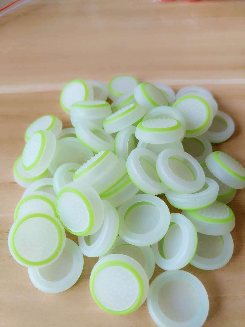 สีเขียว