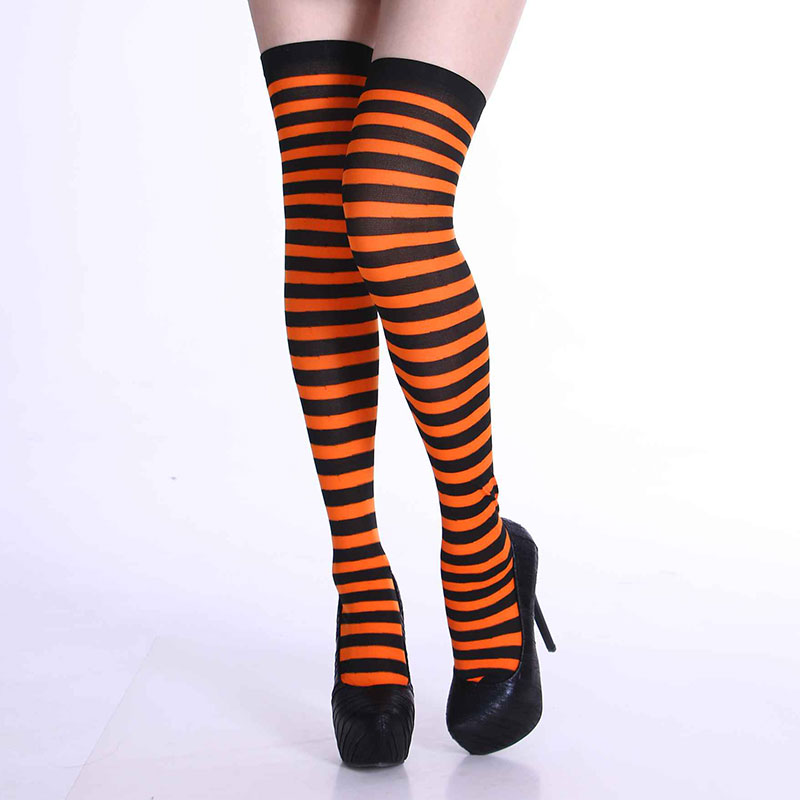 Rayures noires et oranges