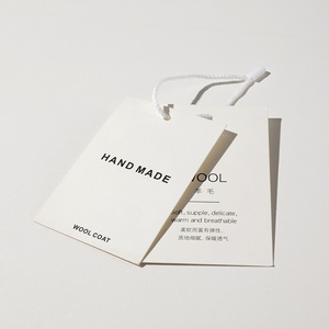Etiquetas colgantes con cuerda para ropa al por mayor, ropa pequeña personalizada, logotipo de papel reciclado de buena calidad - Product Image 4