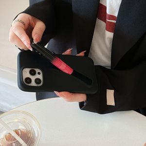 热销流行定制iPhone外壳真硅胶唇彩盖，带移动唇膏光泽保持安装口红支架 - Product Image 2