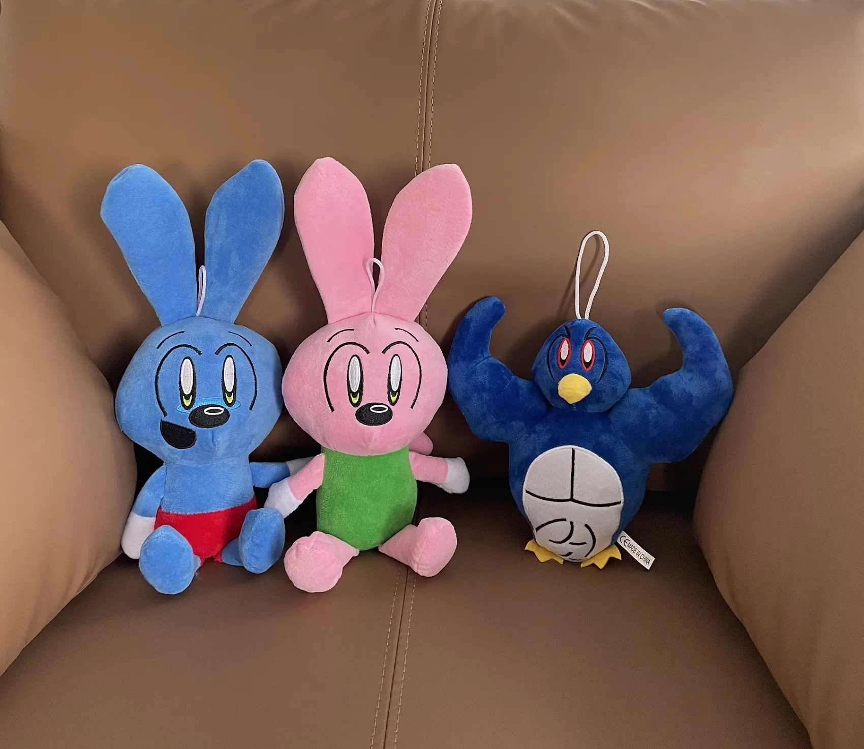 Riggy Monkey juguetes de peluche rosa azul conejo muñeca Riggy mono conejo juguete de peluche con orejas largas Anime juguetes Riggy el conejo mono