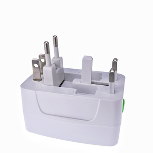 全球旅行多功能适配器2 USB + Type-C通用插头插座2A安全转换插座OEM定制额定CN - Product Image 5