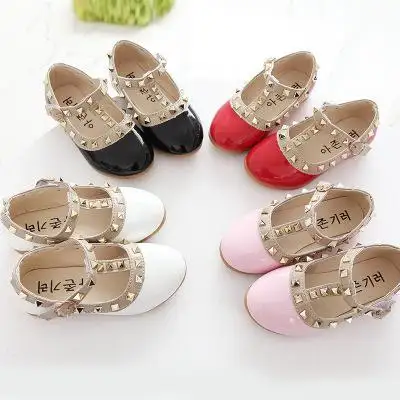 Sapatos de princesa para meninas, sapatos coreanos de princesa com rebite, couro pu, vermelho, sapatos de dança para meninas, escola e verão