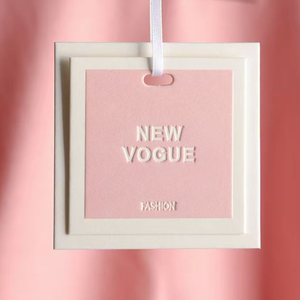 Thương Hiệu Quần Áo May Mặc Quần Áo Kích Thước Thẻ Tùy Chỉnh Sang Trọng Đu Thẻ Mới Độc Đáo Treo Thẻ Cho Quần Áo - Product Image 1