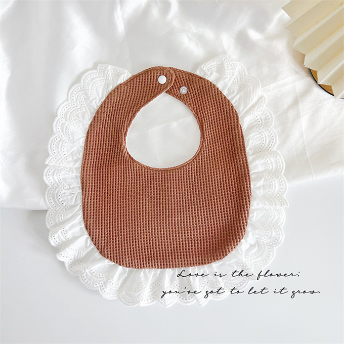 U-shaped lace coffee-colored waffle