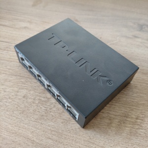Enrutador Gigabit de 1000Mbps PoE Enterprise AP Controller IPV6 Precio de fábrica Equipo de fibra óptica