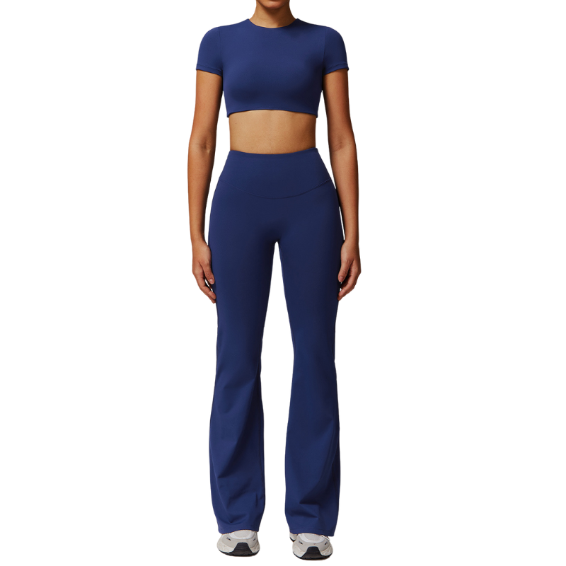 Haut + pantalon bleu marine