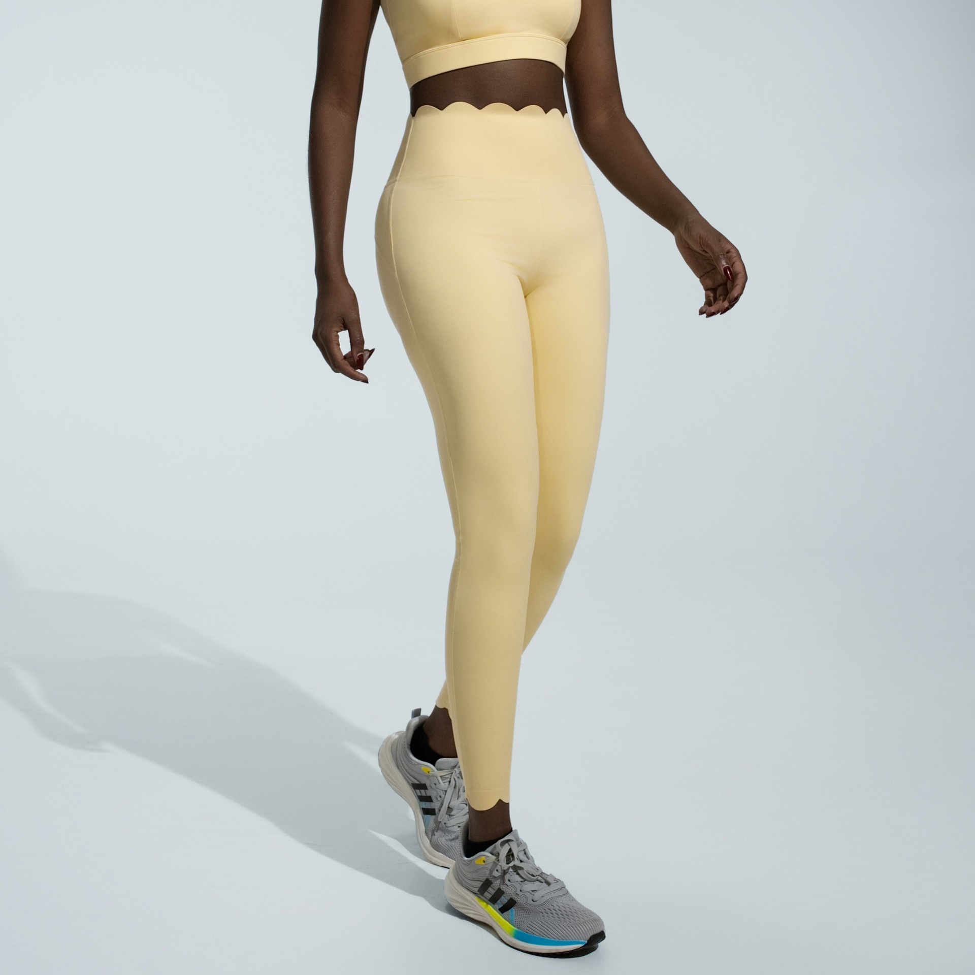 Pantalones de cintura de vieira amarilla