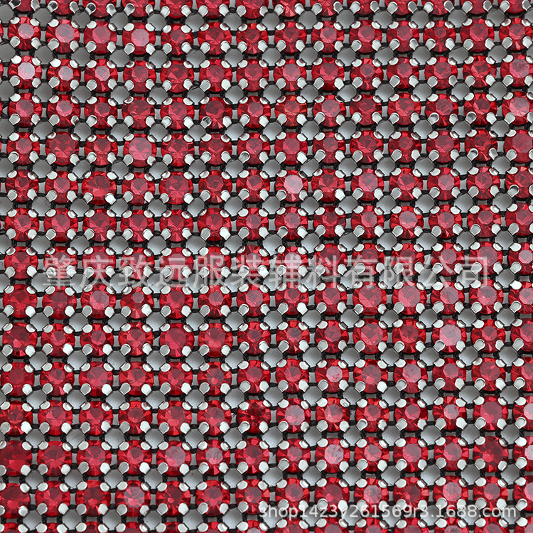 Black Net Claw Big Red Diamond