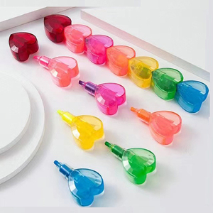 Bút Đánh Dấu Thạch Màu Cầu Vồng Kỳ Diệu OEM Sang Trọng Thiết Kế Mới 2023 Bút Đánh Dấu Vĩnh Cửu Bằng Nhựa Hình Trái Tim Có Thể Xếp Chồng Lên Nhau - Product Image 2