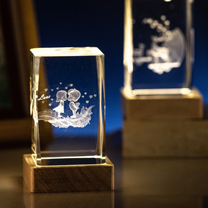 MH-TF0256 2024 mới ánh sáng ban đêm laser mặt trăng khối pha lê khối chặn giấy với ánh sáng bằng gỗ cơ sở - Product Image 5