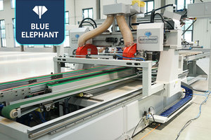 Neues Design Automatisches Laden und Entladen 4-seitige Holztür schneide maschine CNC-Türschloss-Seiten bohrmaschine - Product Image 6