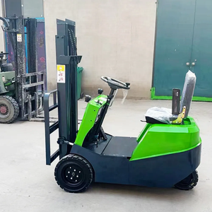 Carrello elevatore elettrico compatto a tre ruote,