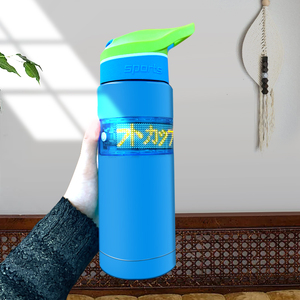 カスタマイズ可能なLEDウォーターボトル再利用可能スポーツ屋外プラスチック発光スクロールメッセージエレベーター用地下鉄新しいギフトのアイデアDIY - Product Image 4