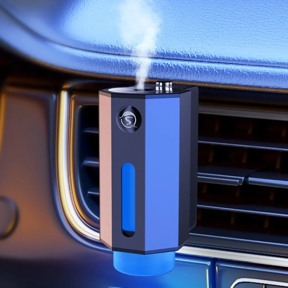 ミニ自動スプレー充電式エッセンシャルオイルディフューザーベントクリップ電気自動車芳香剤ディフューザー