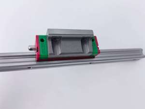HIWIN HGW25CC自動CNCシステム用高精度リニアガイドフランジリニアモーション構造コアベアリングギアコンポーネント - Product Image 5