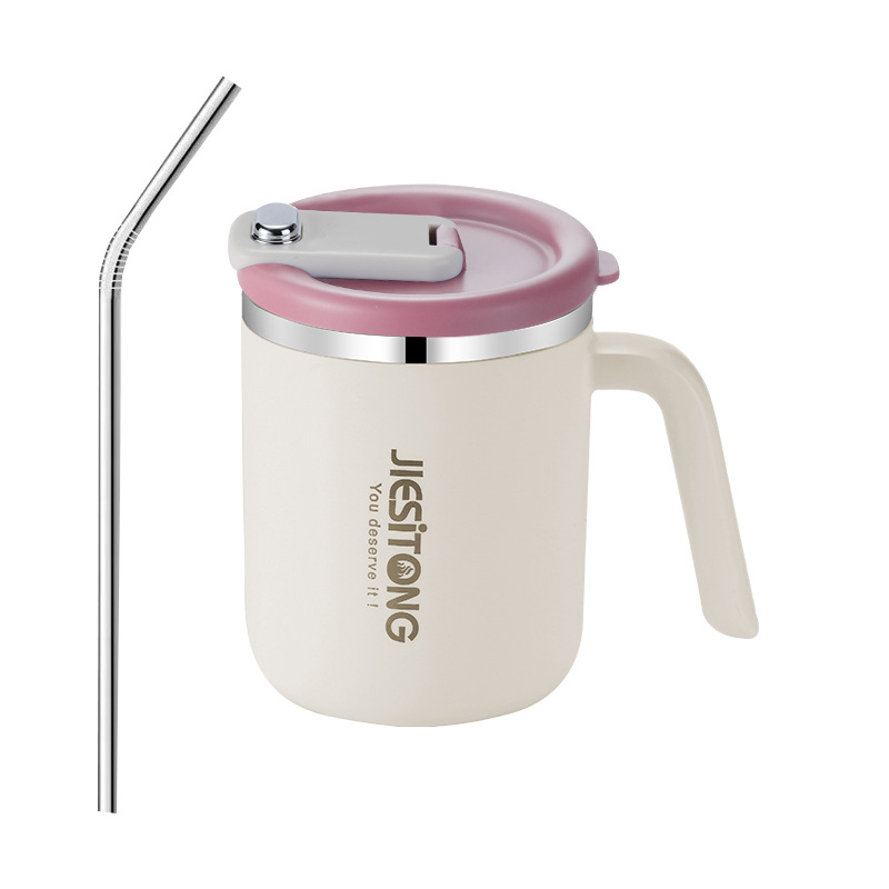 Tasse neuve blanche 500ml avec paille rose.
