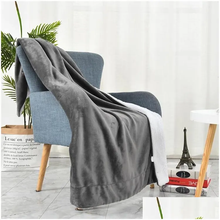 Super Soft Dog Blankets Pet Rest Sleep Thicker Keep Warm Soft Plush Sherpa and Fleece Pet Blanket