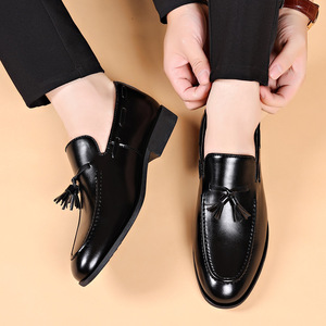 2024低价批发厂家黑色皮革步行风格休闲鞋男士日常生活休闲鞋 - Product Image 1