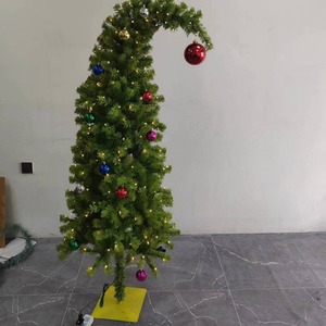 LED ışıkları ile yeni 3ft çarpık boyun noel ağacı yeşil PVC noel süslemeleri - Product Image 4