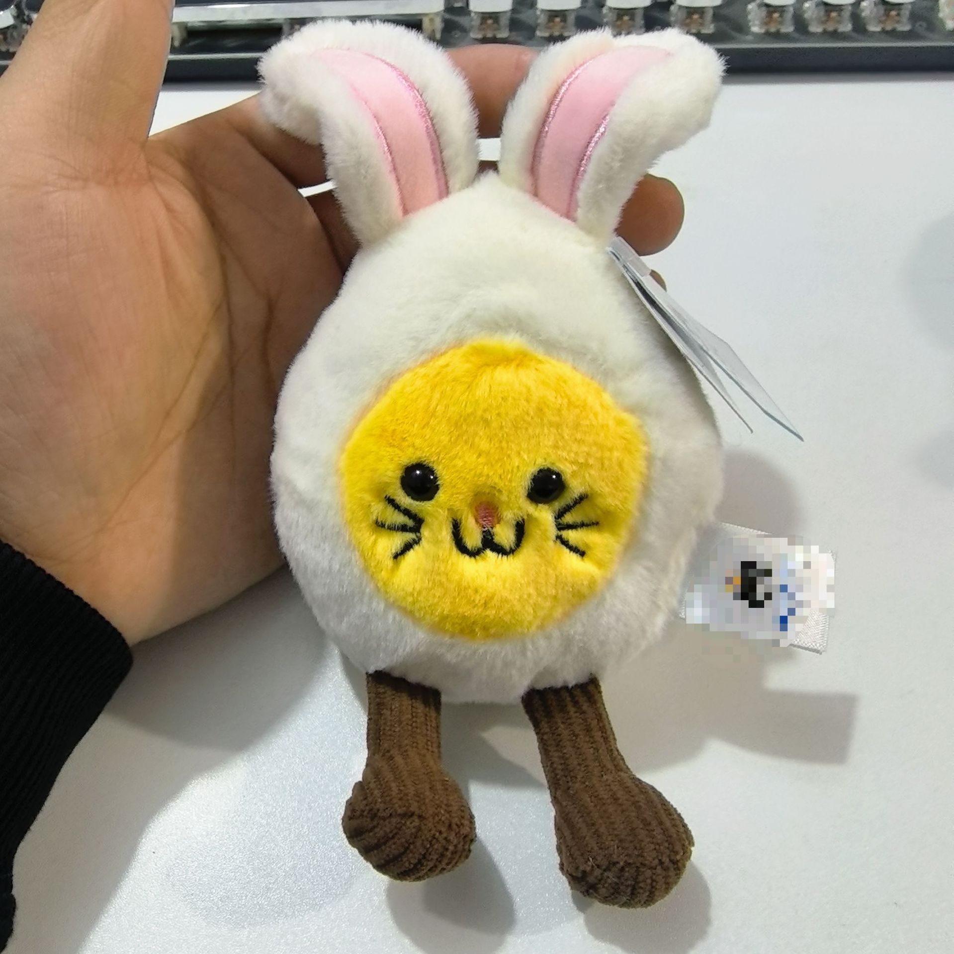 Rabbit-shaped boiled egg pendant-three marks