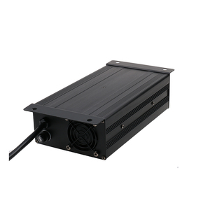 標準プラグ付き3.2VLiFePO4バッテリーパック用スマート充電器3.65VDC 40A - Product Image 3