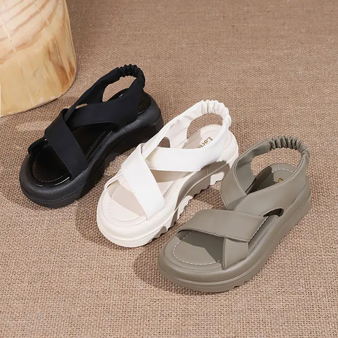 Sandalias planas con correa cruzada para mujer, chanclas suaves y cómodas de PU, venta al por mayor