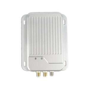 A05 5G 4Gデュアル周波数車両GPSトラッカー高精度L1 + L2リアルタイムデータ収集GPS/BDS/GLONASSをサポート