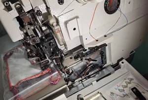 Siruba máy may công nghiệp 747 bốn chủ đề overlock Hướng dẫn sử dụng thức ăn Cơ chế điều kiện mới bánh lõi puntada de filete - Product Image 4