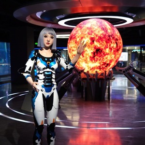 روبوت استقبال آلي مع حركات الجسم التعبيرية اتصال واي فاي و 5G جلد سيليكون جميل لاستخدام المكتب الأمامي - Product Image 2