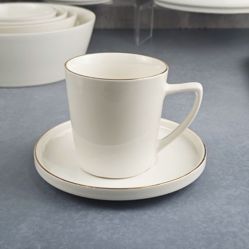 New Bone China New European Style Fancy White Design Good Quality Good Price Ceramic Dinnerware Set 3