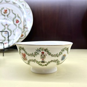 Màu Xanh Lá Cây Trắng Mikasa kỳ nghỉ truyền thống Bộ đồ ăn cho một - Product Image 4