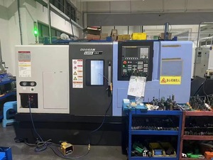 235 CNC delme ve dokunarak merkezi ikinci el yüksek hassasiyetli kore DOOSAN LYNX 235II CNC torna ve freze bileşik - Product Image 6